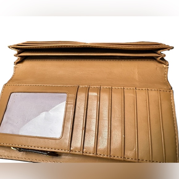 Coach Tan/Camel Snap Large Bifold Leather Wallet - Picture 5 of 5